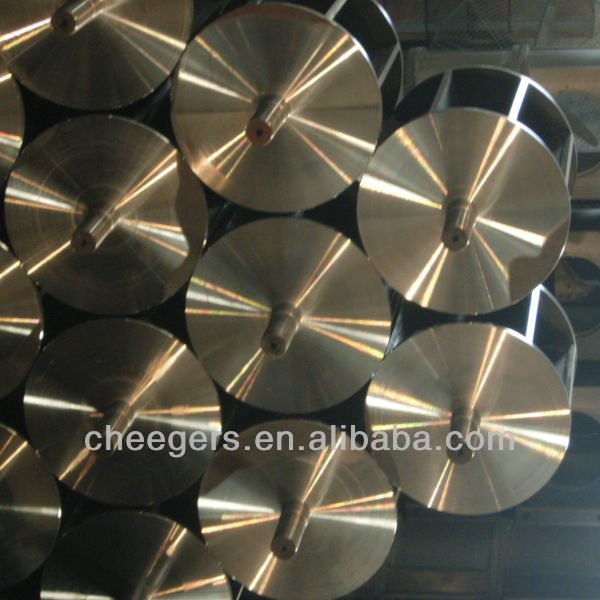 Rotary airlock valve for rice mill