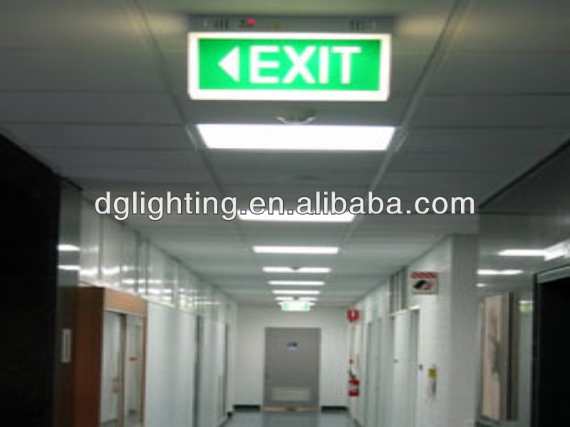 は、 キャビネットの下主導照明中国t5キャビネットライトの下で蛍光問屋・仕入れ・卸・卸売り