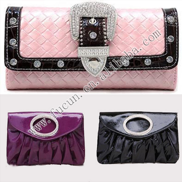 buckle handbag.jpg