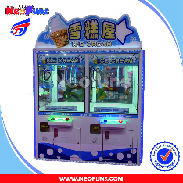 2014 Latest Automatic Soft Ice Cream Vending Carts Game Machine
