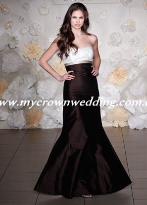 short black and white bridesmaid. lack and white bridesmaid