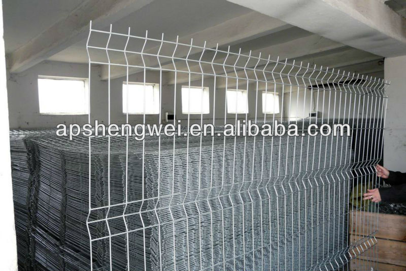 HOT SALE Welded wire fence (commerical type 4/5mm x 200x50mm)
