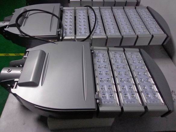 取付角度5年間保証adjustalbeip65モジュラーled街路照明60ワットに240ワットをサムスンledはmeanwelllとドライバ問屋・仕入れ・卸・卸売り