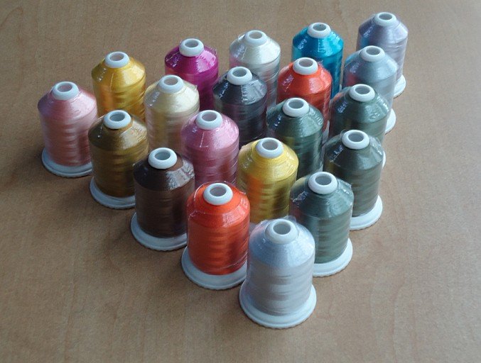 卸売100％1000mミニ王スプール120d/2刺繍用ポリエステル糸問屋・仕入れ・卸・卸売り