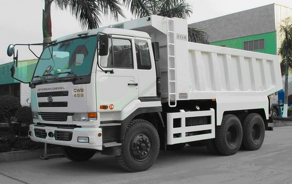 Dongfeng nissan diesel dump truck