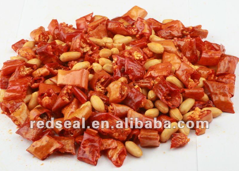 Spicy coated peanuts