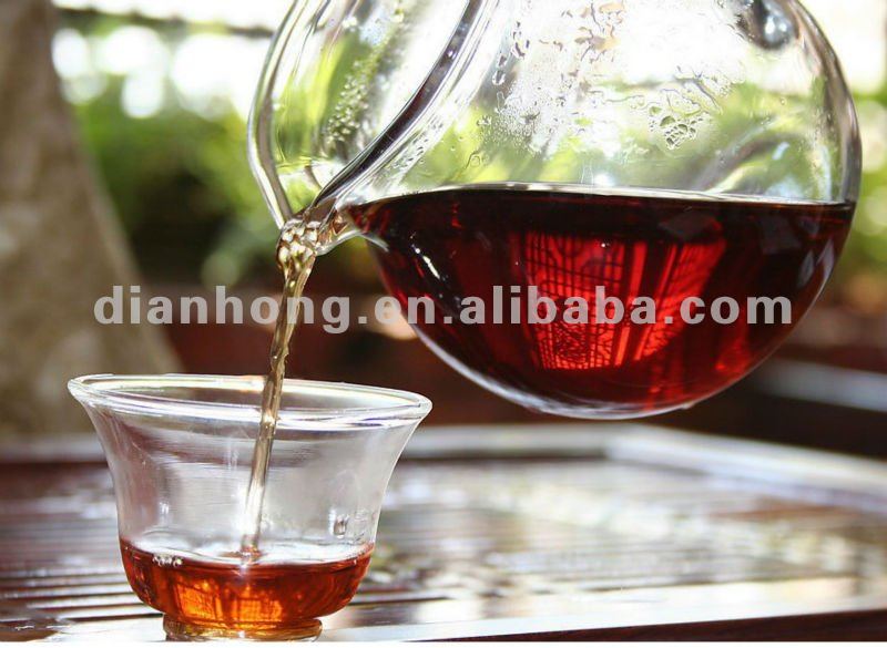 Yunnan dianhong fermented F8525 (shucha)puer tea cake