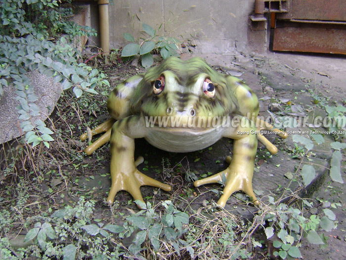 Imitation Animatronic Plastic Animal Toy Set.jpg