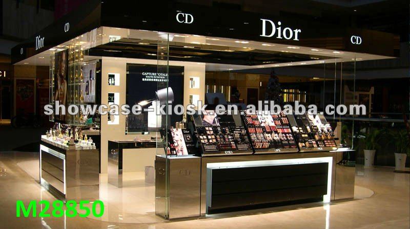 Make Up Store Cosmetic Products Display Shop Showroom Interior ...