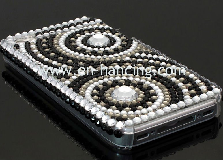 iphone 4 cases bling. Compliments the iPhone 4