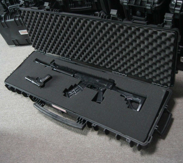 1133513withgun_