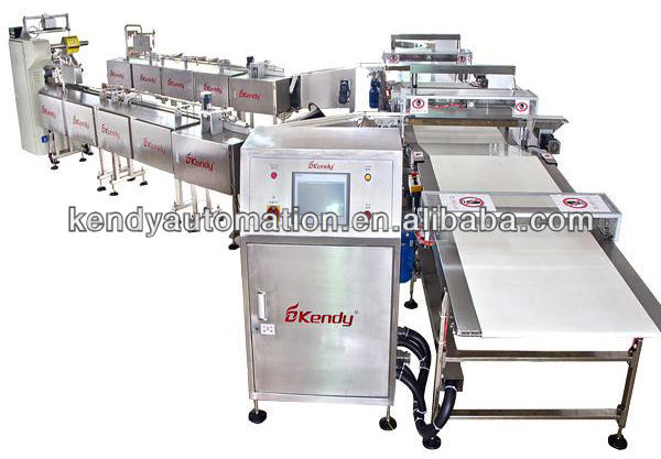 Chocolate bar feeding and packaging machine
