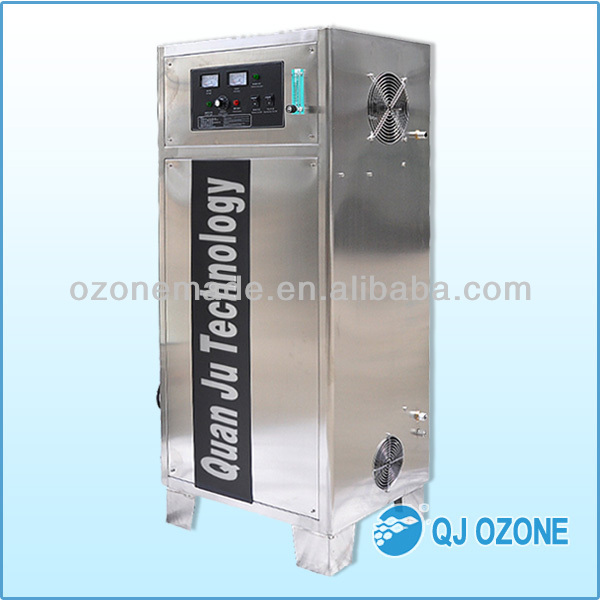 Bottle sanitizing with ozone