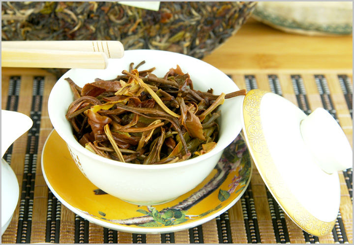 Old arbor tree unfermented puer tea 400g