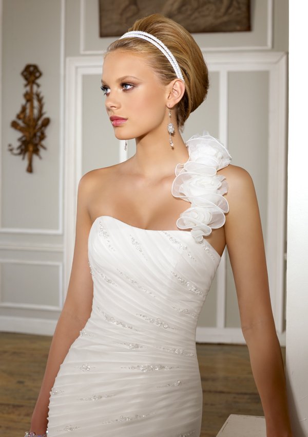 Removable one shoulder strap 2011 princess wedding dresses