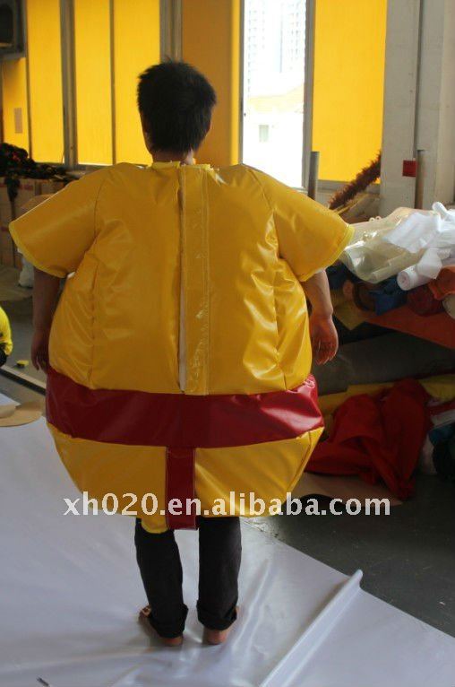 Kid sumo suits03.jpg