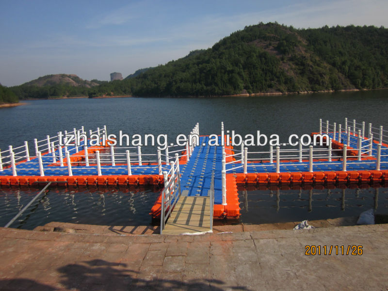 plastic floating dock.jpg (2)