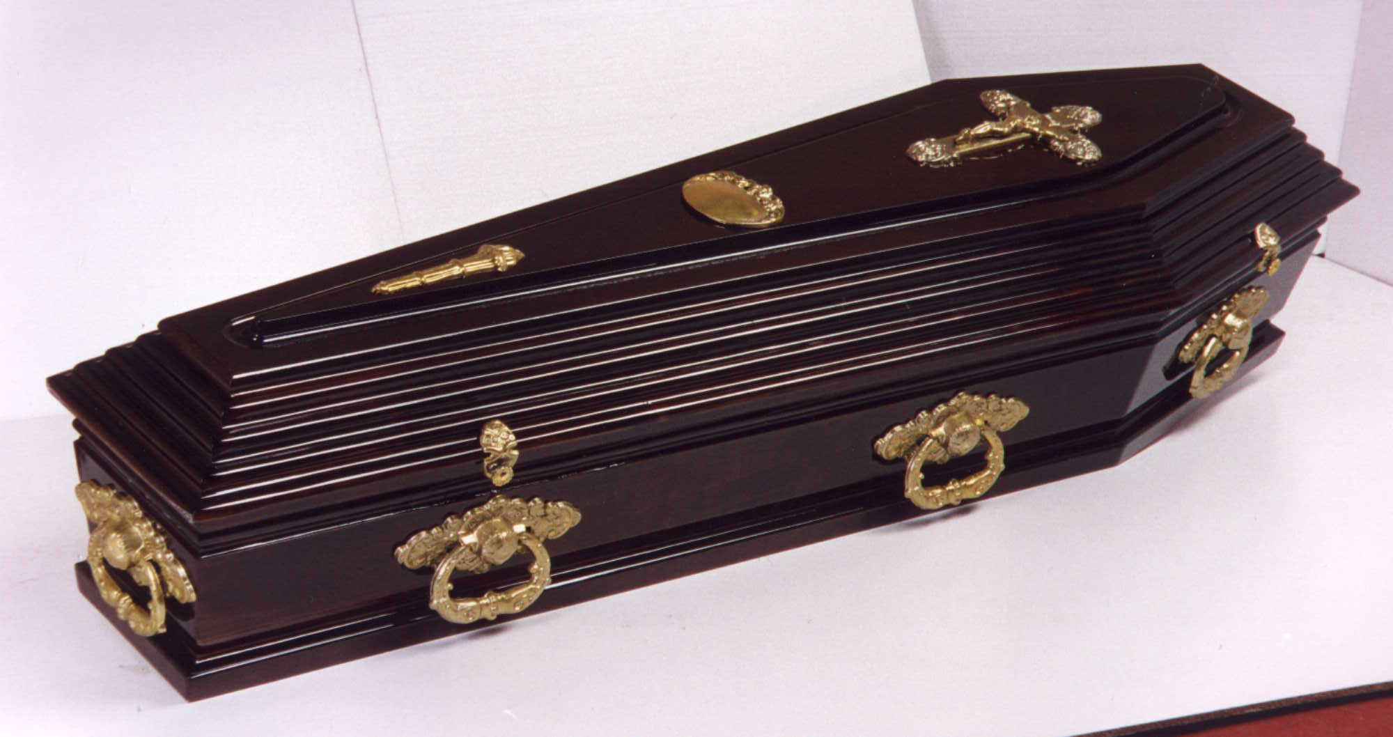 Vintage Wooden Coffin. http://www.thefuneralsource.org/tfs004.html ...