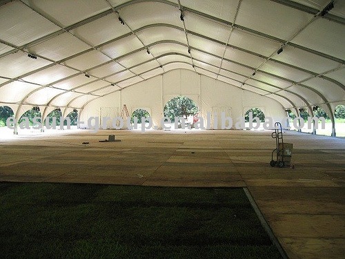 This storage tent is very popular and elegant for outdoor weddingcatering 