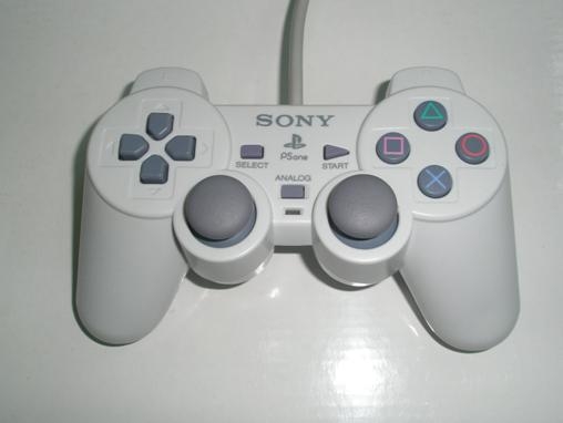 PP_2_Dual_shock_controller.jpg