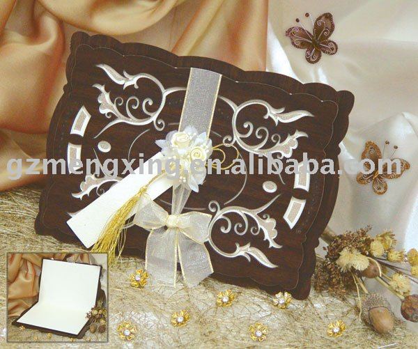 WN052A wedding card made of wood and cardboard with vacated artistic 