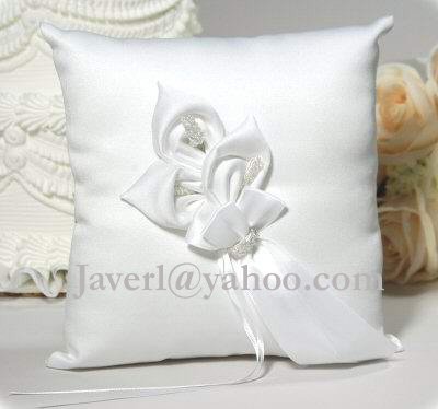 wedding favor of calla lily ring pillow