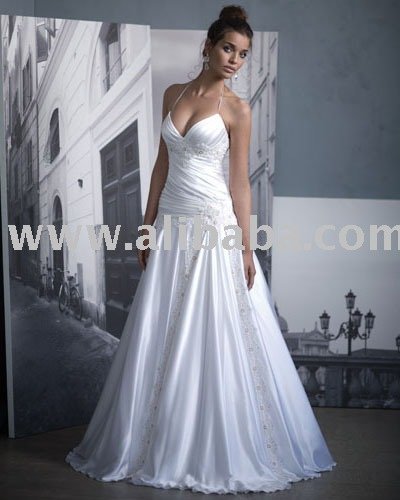 Top quality wedding dress