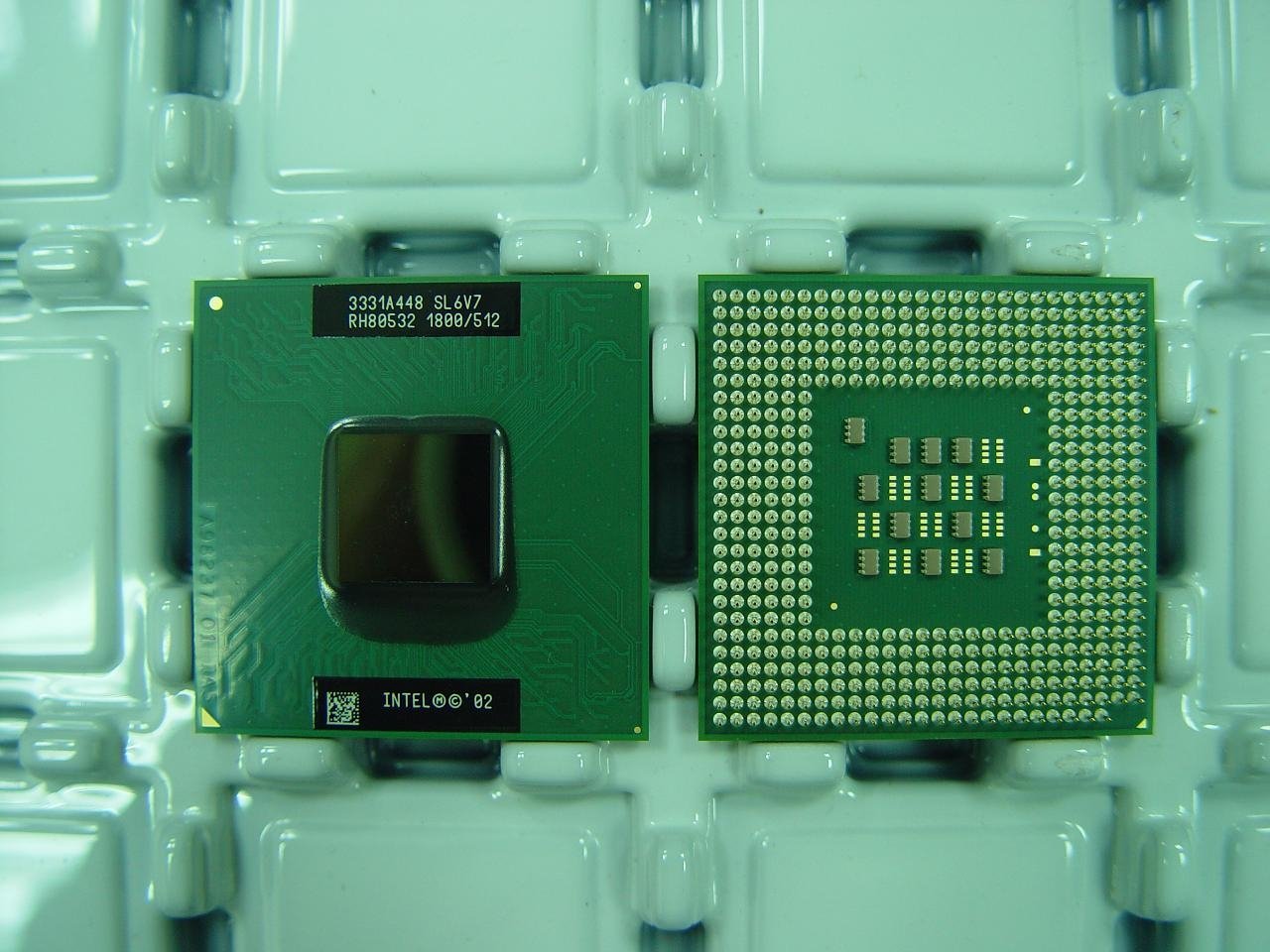 Intel CPU P4-M 1.8G RH80532GC033512 SL6
