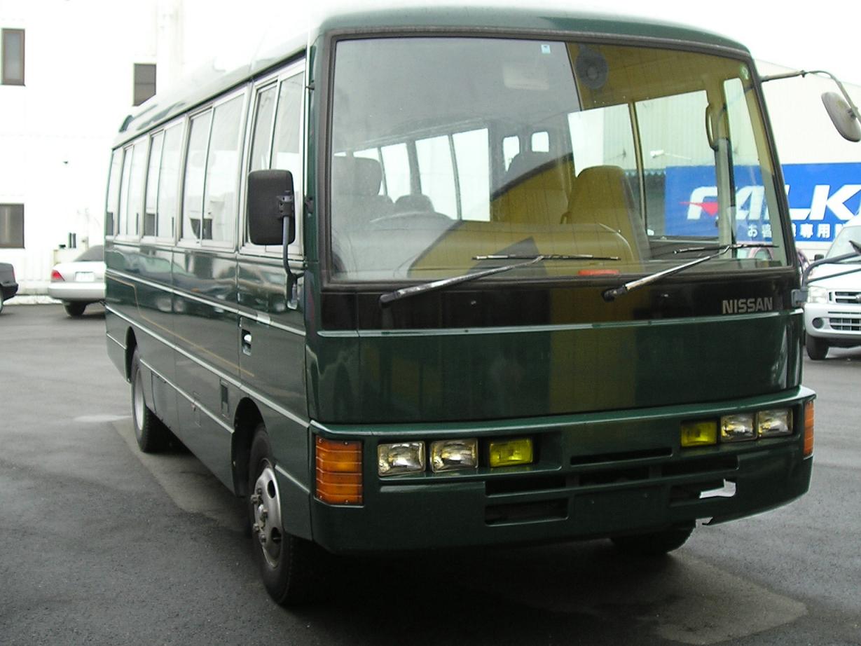 Nissan Bus