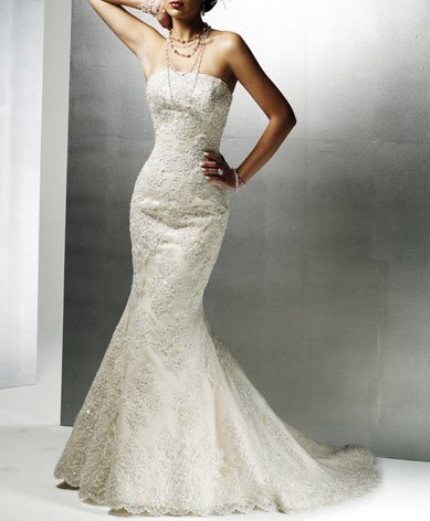 strapless wedding dress with side ponytail