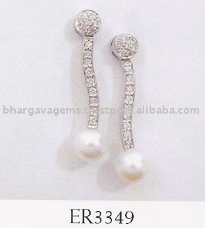 beautiful diamond earrings