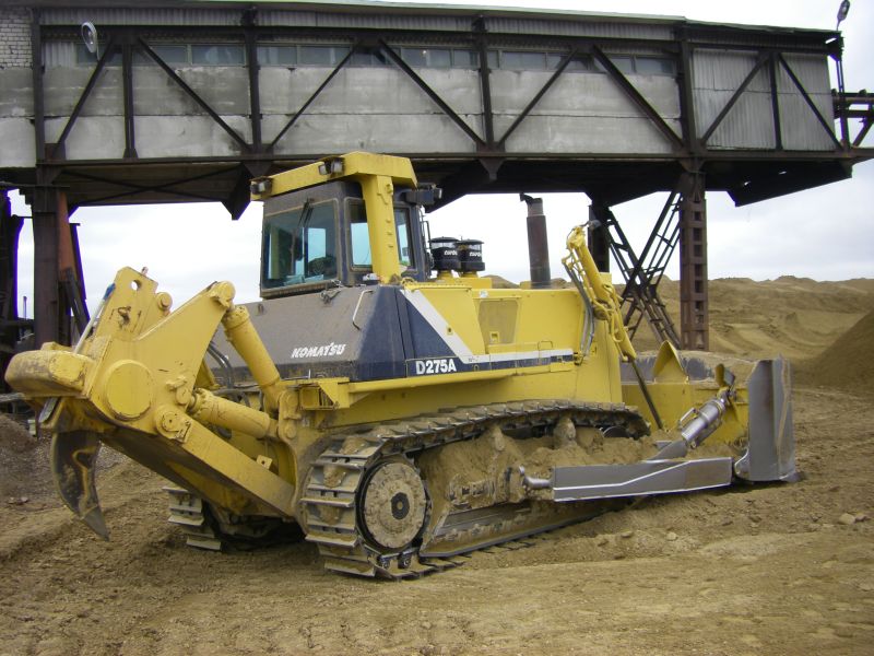 KOMATSU DOZER D275(Russian komatsu dozer. KOMATSU DOZER D275(Russian