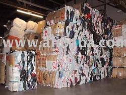 USED CLOTHING (/price per pound)