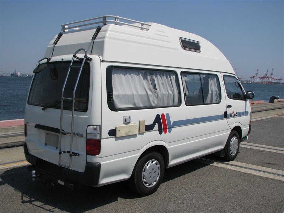 Toyota Hiace Camper Van Motohome by Reimo 28 2wd high top