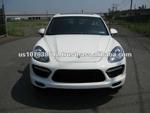 2011 Porsche Cayenne Turbo Interior 2011 PORSCHE Cayenne Turbo