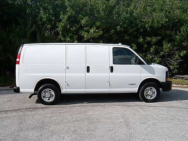 2005 Chevrolet Express Cargo Van. 2005 05 Chevy Express 2500