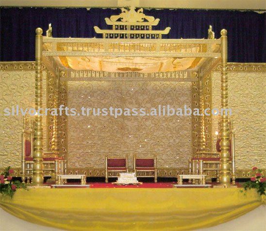 You might also be interested in wedding mandap pillar decoration 