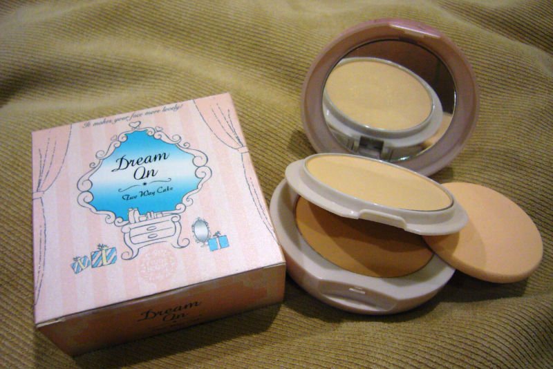 Dream On Two Way Cake - Buy Two Way Cake Product on ...