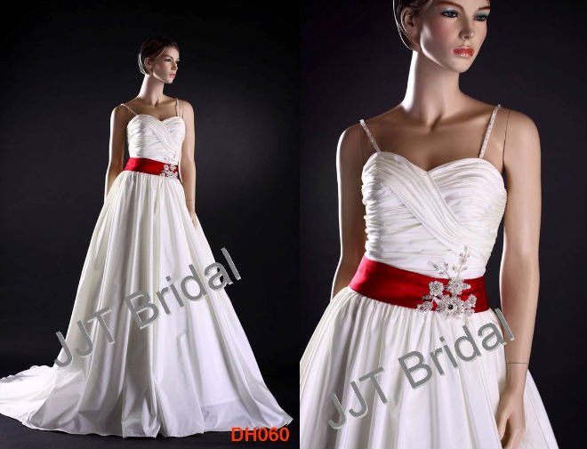 2011 the Most Popular Wedding dress with strapplessAline gown DH060