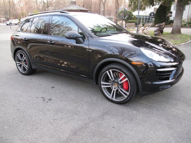 See larger image 2011 Porsche Cayenne Turbo