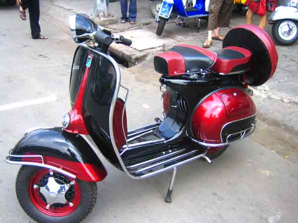 vespa scooterclass=motorcycle