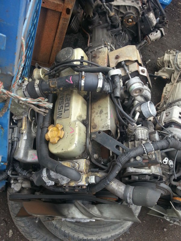Nissan used diesel engine td27 turbo #3