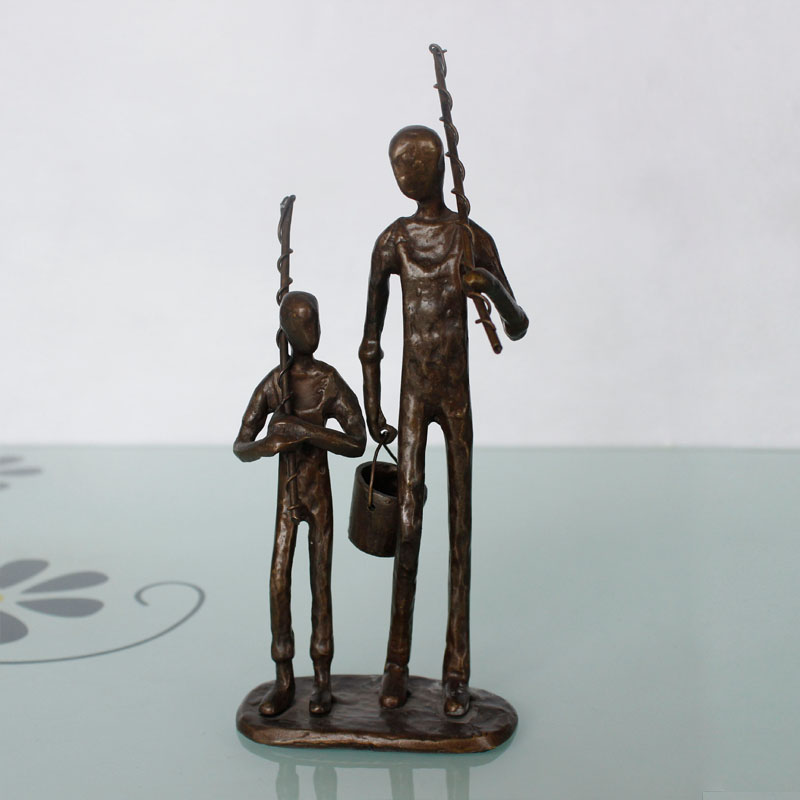 cast iron metal arts and craft for home decoration the Father and son 