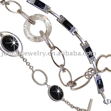 silver bracelet designs for men. high quality fashion silver bracelet with different designs(China (Mainland)
