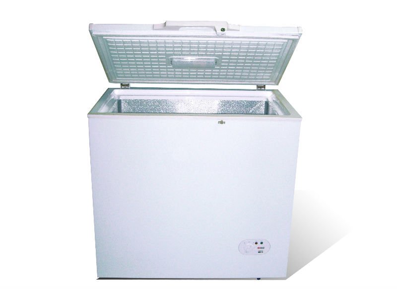 Single top open door chest freezer 200L