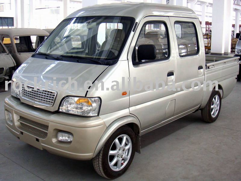 Toyota diesel mini truck