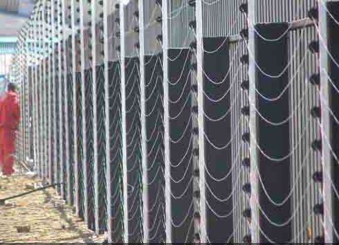 BATTERY/SOLAR ENERGIZERS - GALLAGHER ELECTRIC FENCING
