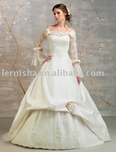 stunning long sleeve wedding gown HGK9035