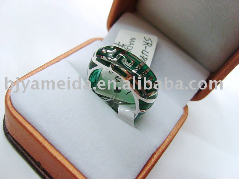 Arab style ring platinum wedding ring
