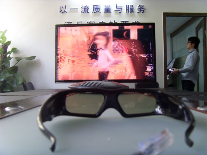 3d images with glasses. 3D glasses/3D TV glasses/3D